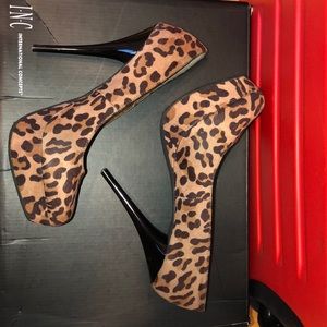 Leopard print 6inch heel